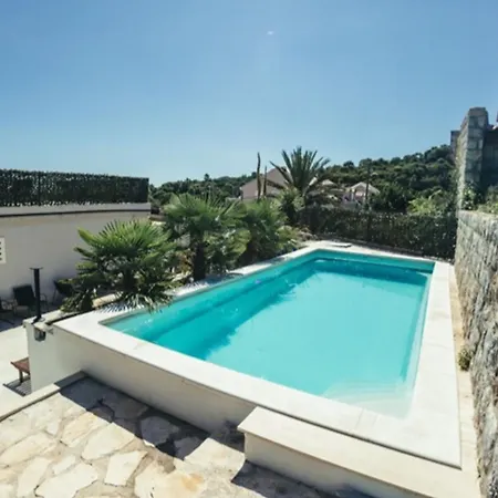 Palm Tree شقة دوبروفينك